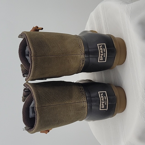 Sperry Saltwater Duck Boots, Size 7 - Picture 5 of 9